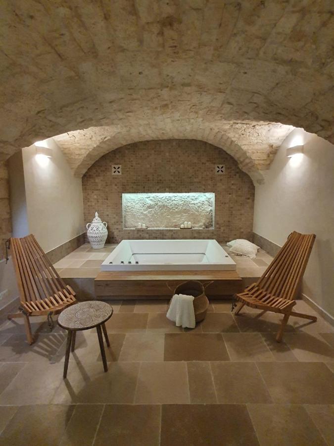 Alba Luxury Suite Ostuni Bagian luar foto